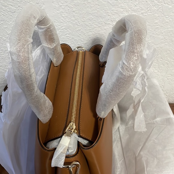 DKNY Paige Medium Satchel Bag With Convertible Strap - Picture 8 of 12